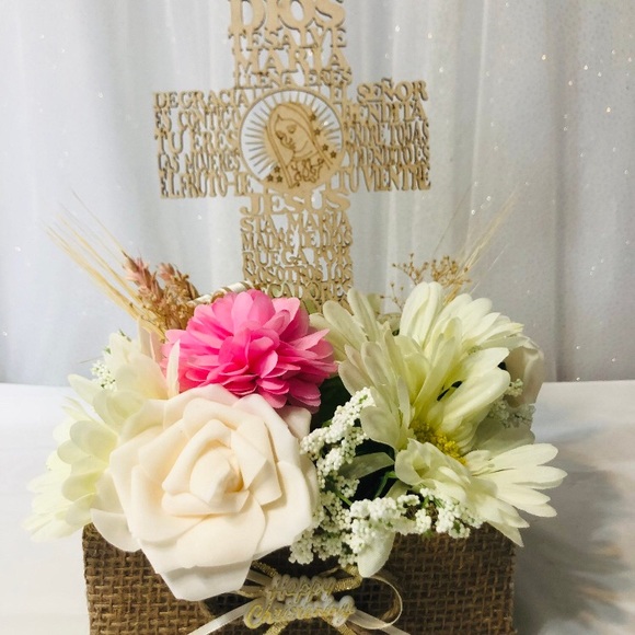 Baptism Floral Centerpieces, First Communion F. - Picture 5 of 9